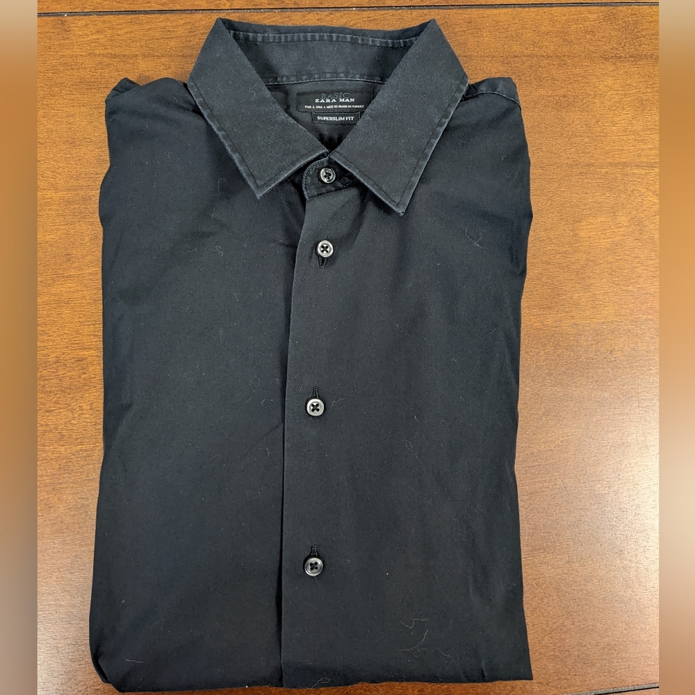 Zara Men's Slim Fit Black Button-up, Size L